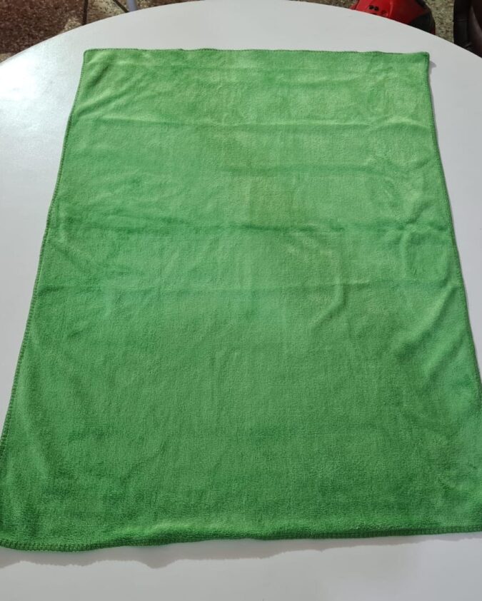 Lightweight 70x50 cm Microfiber Towel